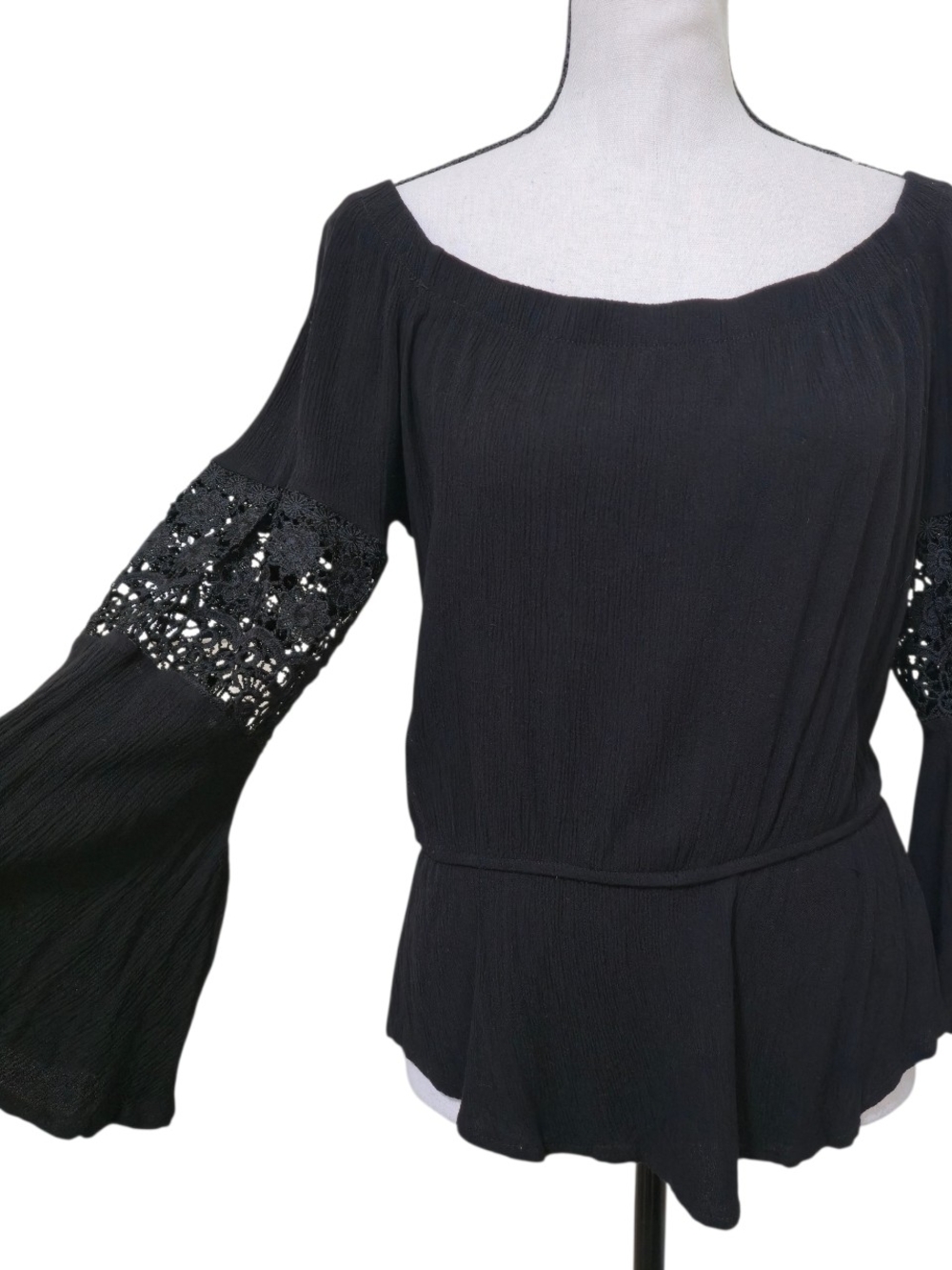 Coco & Shay Black Off Shoulder Lace Bell Sleeve Blouse Lg Whimsigoth Witchy Goth